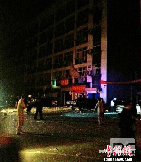 中国计院校外公寓爆炸40余间宿舍受损13人受伤 