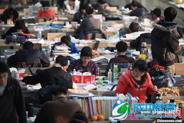 合适场景下的英语学习应用“应试宝”，用微信语音的方式做移动端课程直播