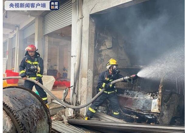 【现场】广东珠海一酒店发生煤气爆炸3人受伤 事故原因正在调查