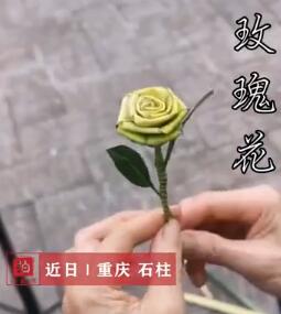 【栩栩如生】七旬老人用棕叶编出花鸟鱼虫，指上非遗上热搜