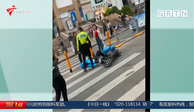 外卖员逆行被交警连人带车拽倒 到底发生了什么？你怎么看？