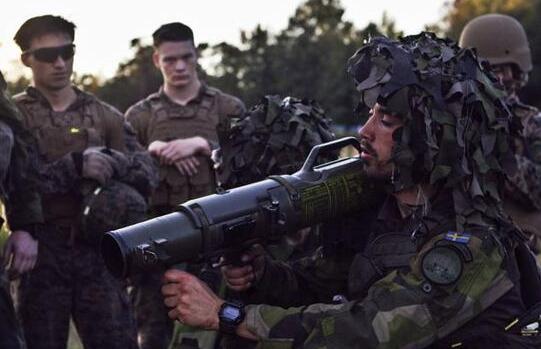 这个北欧国家已经沦落到军队无燃料的窘境! 这个北欧国家已经沦落到军队无燃料的窘境!