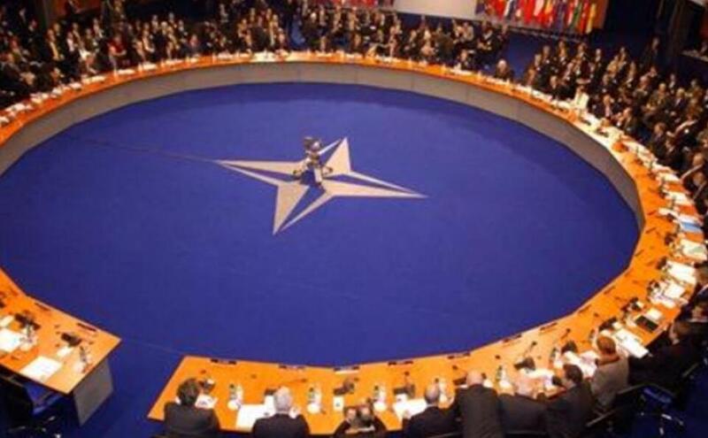 俄媒:美国实力不足 要拉拢英法海军来南海对抗中国! 俄媒:美国实力不足 要拉拢英法海军来南海对抗中国!