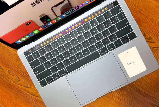 新的16英寸MacBook Pro将于下个月上市