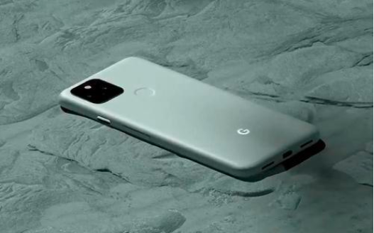 Google Pixel 5尽管背面有金属，但仍使无线充电成为可能