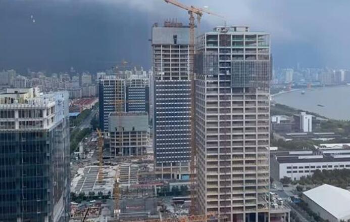 【防御指南】上海暴雨白天如黑夜，受强雷暴云团影响较大